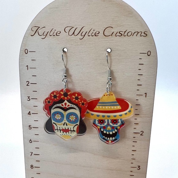 Sugar Skull Earrings - Halloween Earrings - Cinco de Mayo Earrings - Candy Skull - Picture 8 of 10